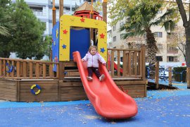 Pamukkale’de parklar çocukların emrinde