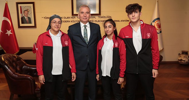 Büyükşehir sporcuları Balkan Şampiyonası’na uğurlandı