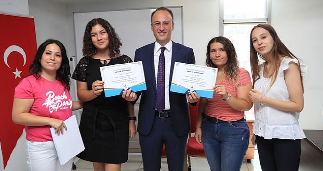 Pamukkale Belediyesi’nden gençlere yabancı dil desteği