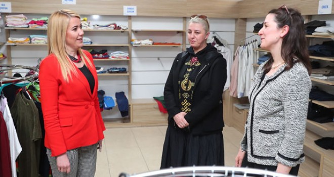 Yavuzçehre Tekstil’den Merkez Eli Kıyafet Mağazası’na destek