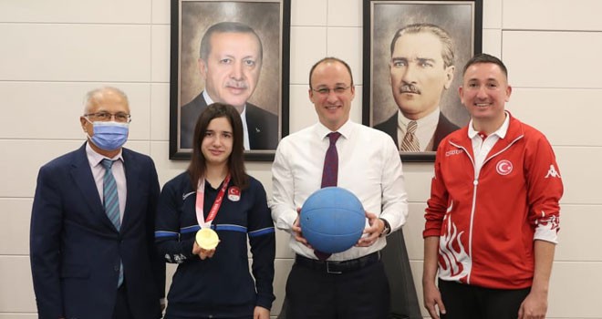 Başkan Örki şampiyon sporcuyu ağırladı
