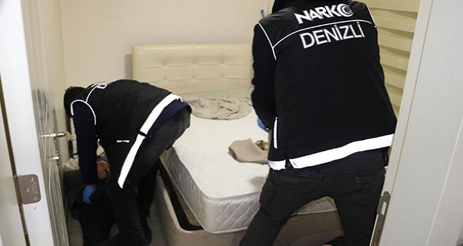 Denizli'de uyuşturucu operasyonu: 1'i polis, 12 tutuklama
