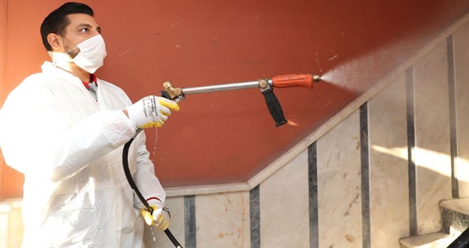 Pamukkale Belediyesi’nin dezenfekte hizmetleri devam ediyor
